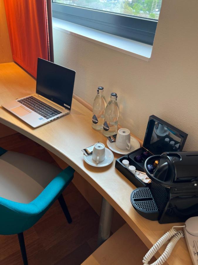 Ibis Cadiz 2*